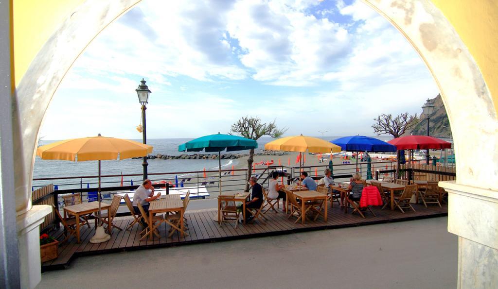 Hotel Baia Monterosso al Mare Buitenkant foto