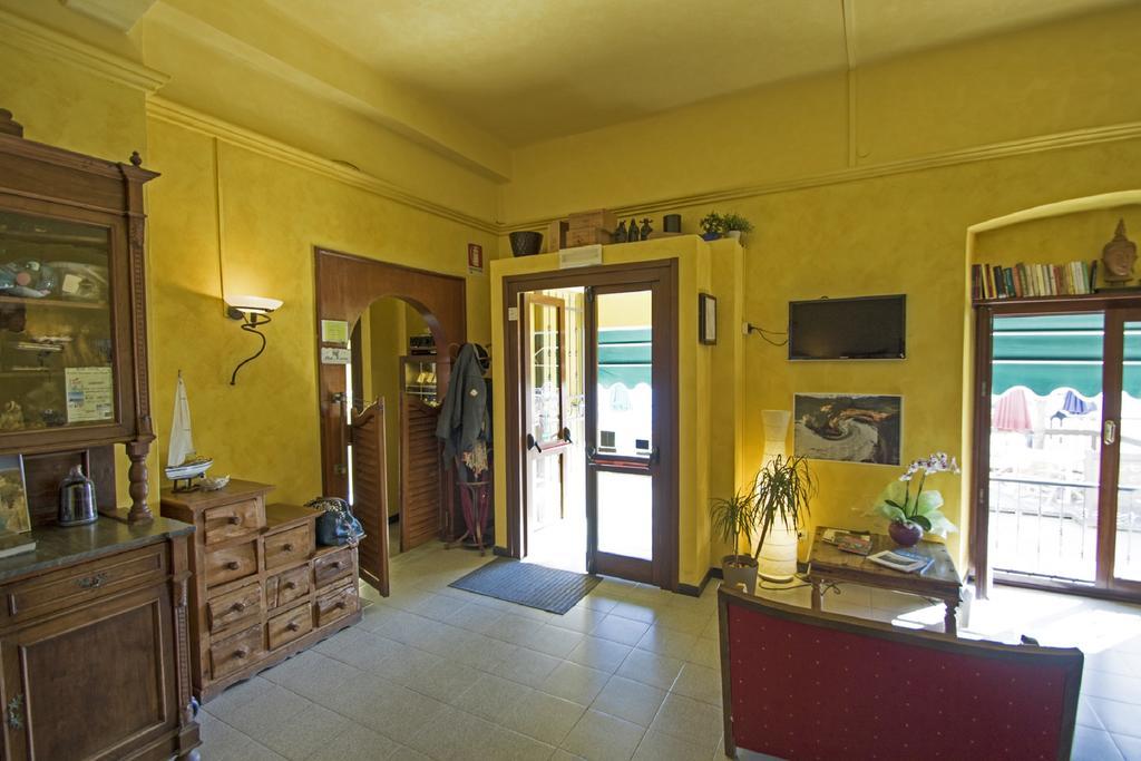 Hotel Baia Monterosso al Mare Buitenkant foto