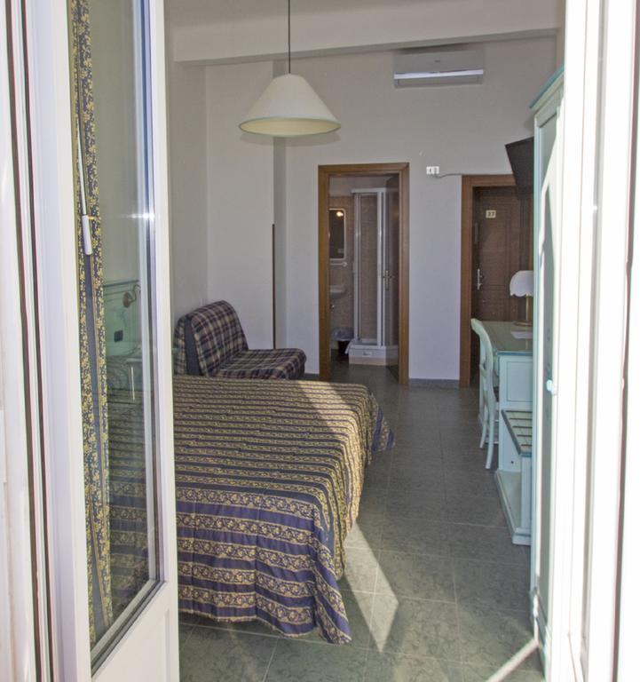 Hotel Baia Monterosso al Mare Buitenkant foto