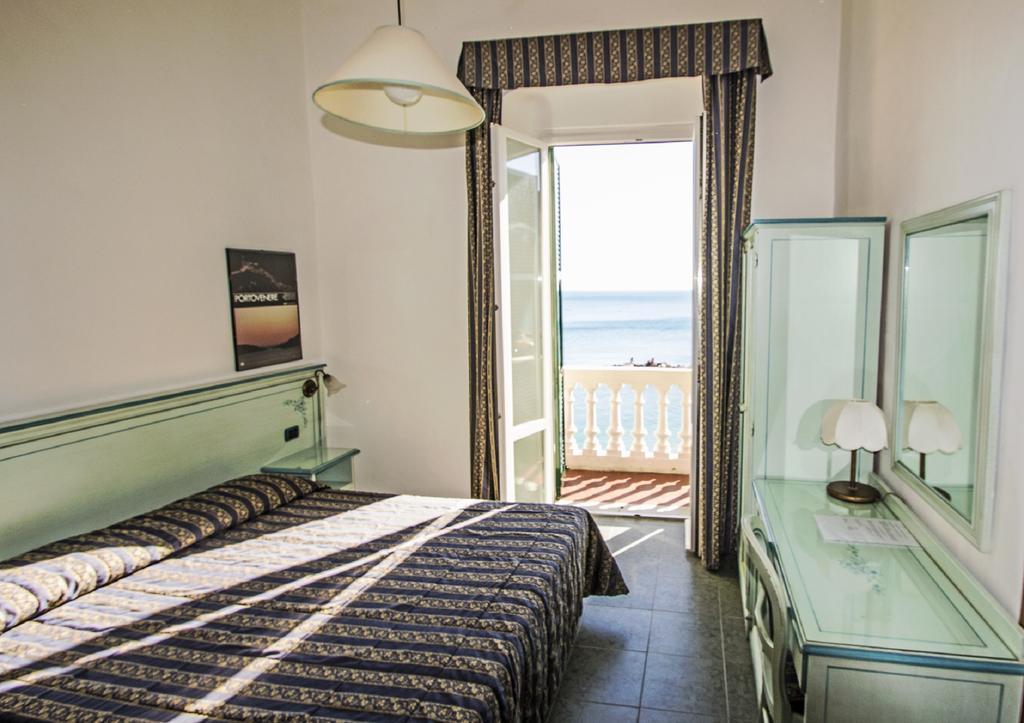 Hotel Baia Monterosso al Mare Buitenkant foto